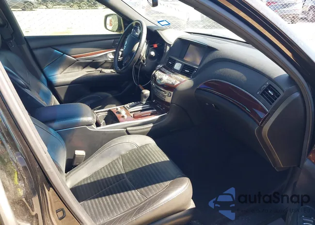 JN1BY1AR2FM562068: 41733105