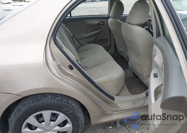 2T1BU4EE2AC312384: 41733381