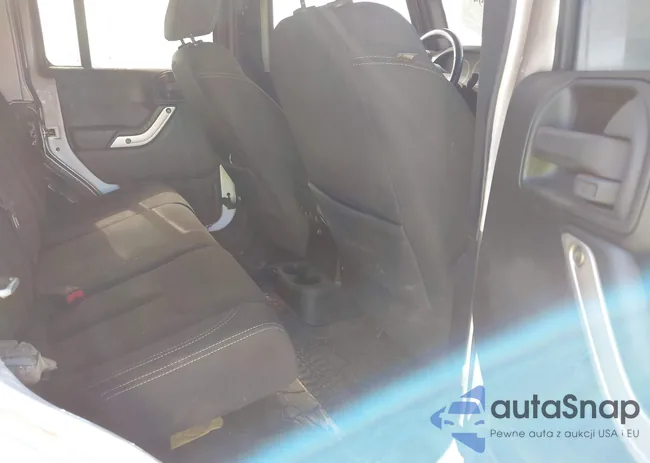 1C4HJWEG5GL227346: 41734946