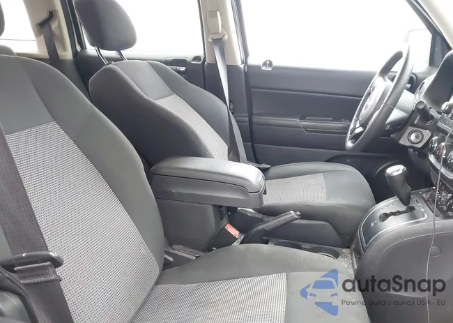 1C4NJRFB2ED500595: 41736183