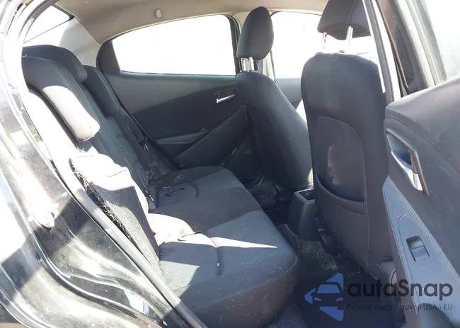 3MYDLBZV0GY123351: 41736327