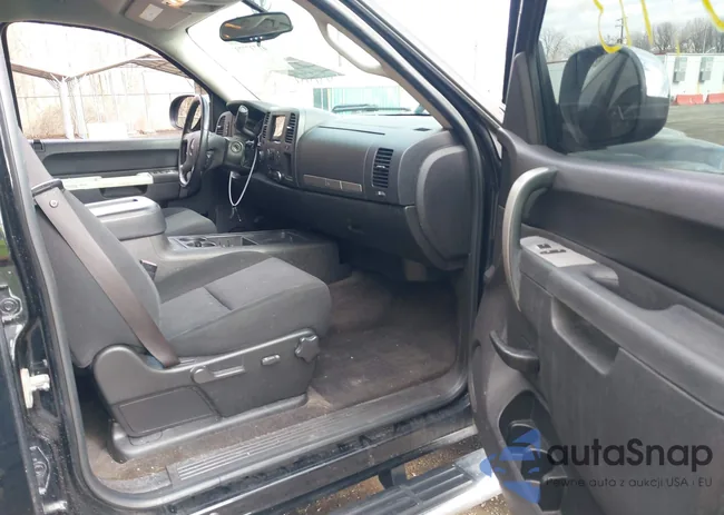 3GTRKVE30AG184743: 41737773