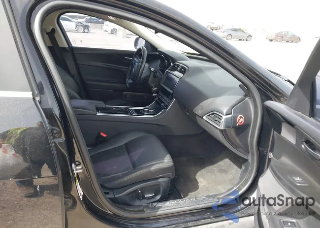 SAJAS4FX2KCP52702: 41739555