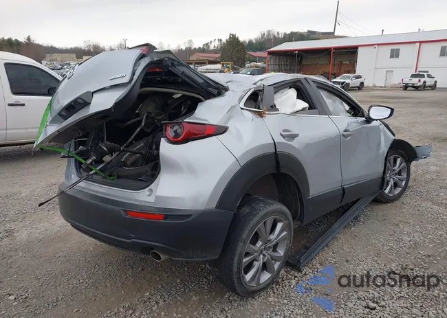 3MVDMABLXMM234909: 41740562