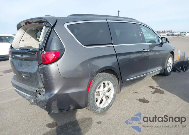 2C4RC1BG8HR578041: 41741018