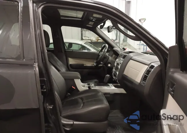 4M2CU97G79KJ02576: 41740065