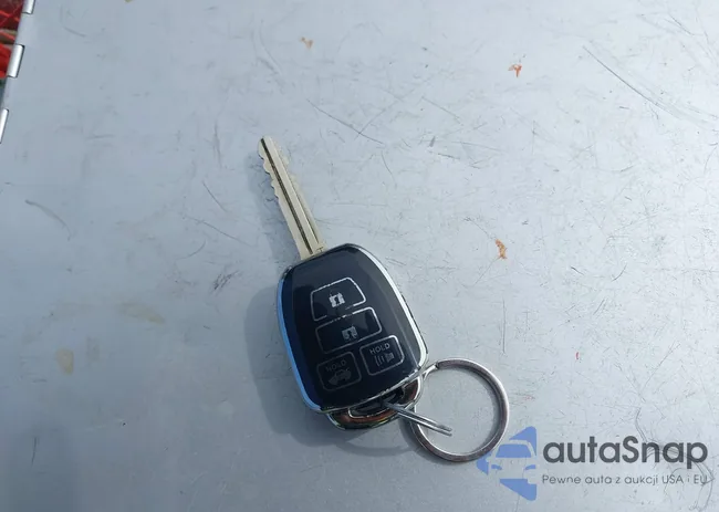 2T1BURHE3FC411764: 41741059