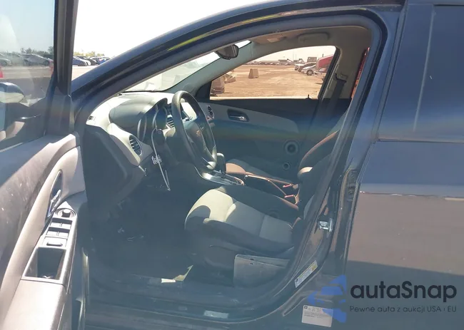 1G1PA5SH9F7240152: 41742667