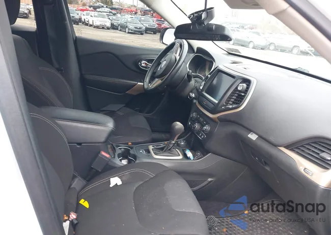 1C4PJMCS7HW635967: 41742842