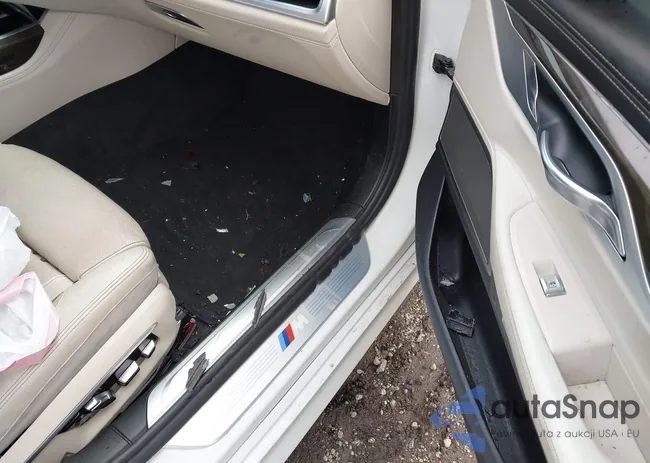 WBA7E2C50GG714647: 41745442