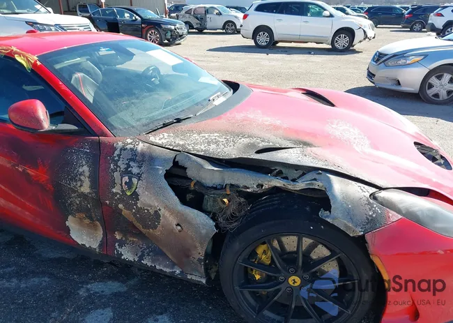 ZFF83CLA7J0233232: 41745821