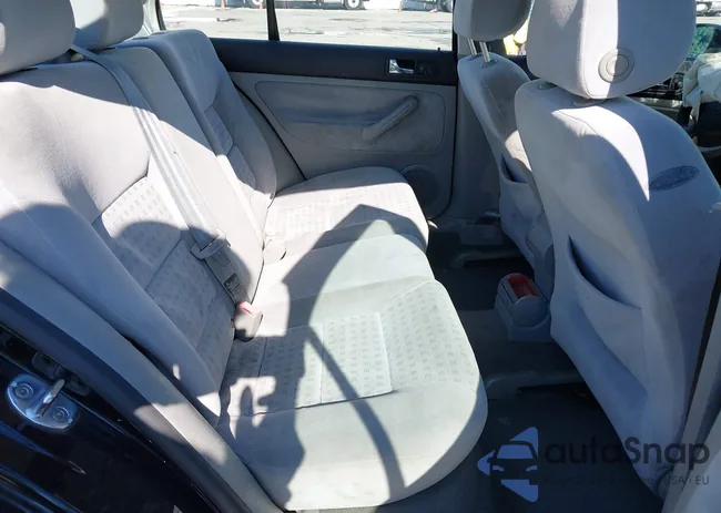 3VWSK69M63M094010: 41745952