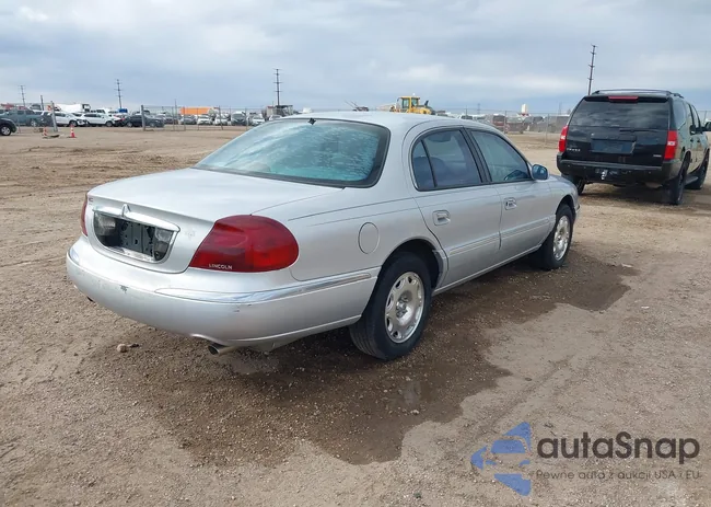 1LNFM97V8WY637860: 41746814