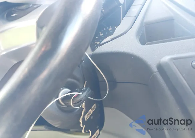 1FTYR2CV9GKB17375: 41748913