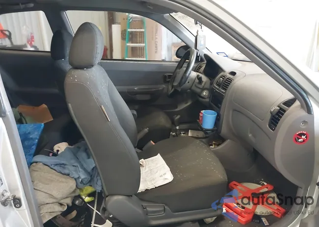 KMHCF35C33U276858: 41748921