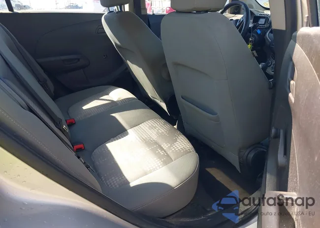 1G1JA5SH5F4148334: 41749676