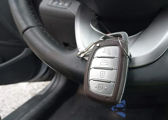 KMHD84LF8LU952920: 41749267