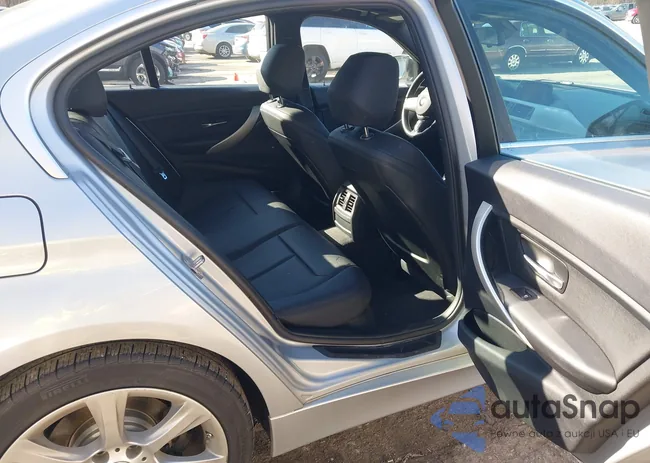 WBA3C3G54FNS73295: 41749401