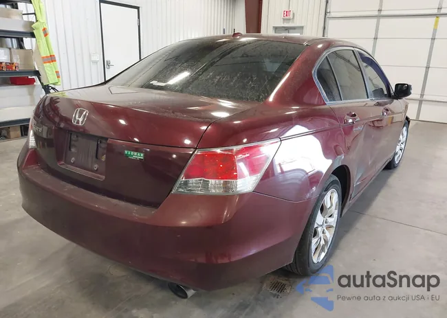 1HGCP2F82AA090931: 41750034