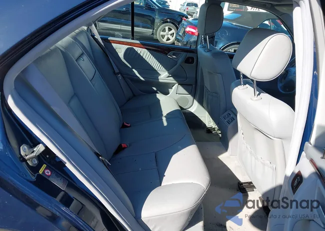 WDBJF70J91X060418: 41750076