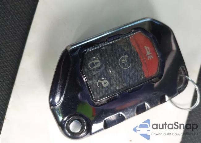 1C6JJTEG6PL564504: 41752685