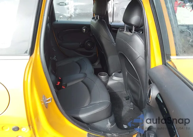 WMWXU1C56G2D10006: 41752731