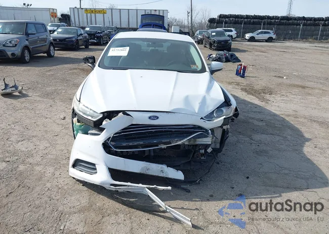 3FA6P0G78DR266211: 41752802