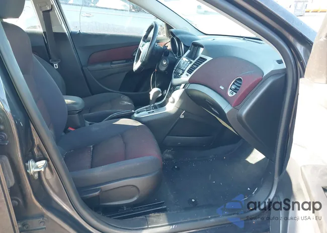 1G1PC5SB6E7315166: 41753668