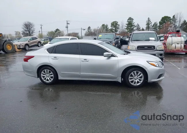 1N4AL3APXJC122380: 41754343