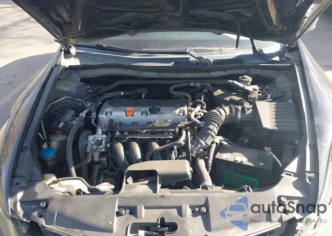 1HGCP2F75AA100133: 41755729