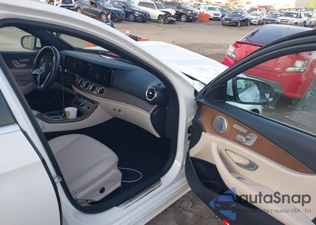 W1KZF8DB2MA918984: 41755143