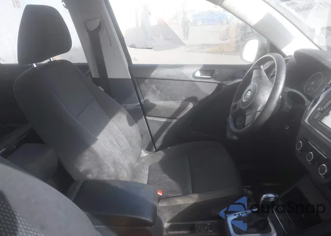 WVGBV7AX7BW549852: 41756646