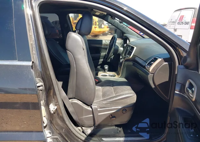 1C4RJEBG0FC620558: 41756703