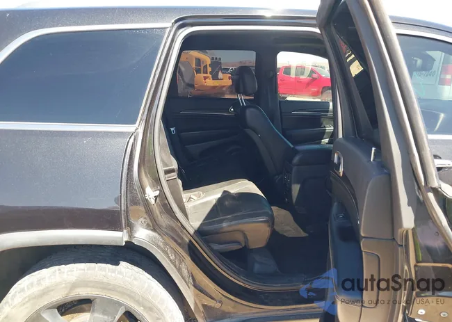 1C4RJEBG0FC620558: 41756703