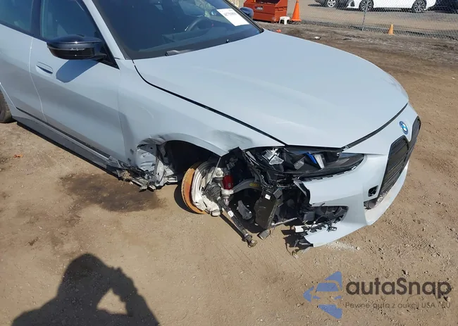 WBY33HD03SFT93004: 41756898