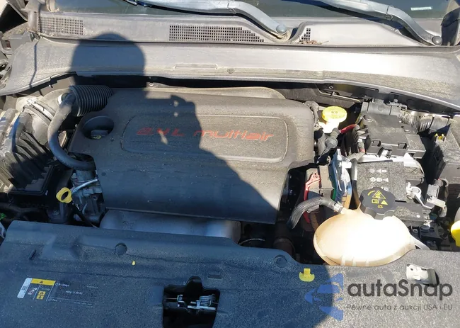 3C4NJDBBXJT326322: 41757452