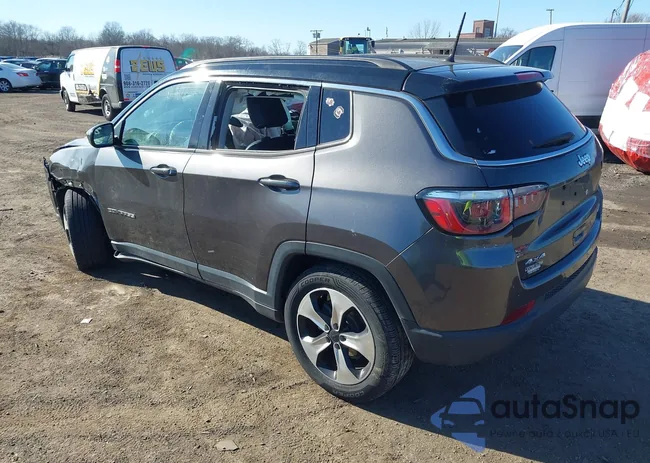 3C4NJDBBXJT326322: 41757452