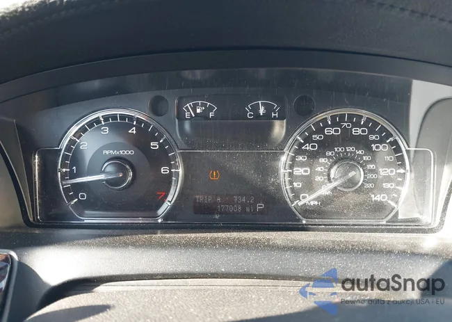 1LNHM94R09G618181: 41758825