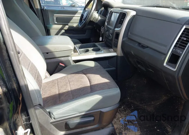 1C6RR7LT6ES175531: 41758160