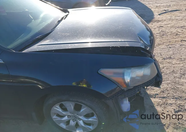 1HGCP2F85AA037172: 41758402