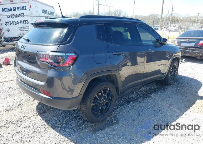 3C4NJDBN1RT121641: 41759582