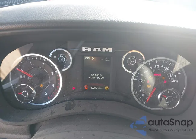 3C6UR5HL0RG103115: 41759075