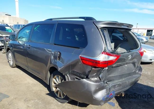 5TDJK3DC5GS133753: 41761639