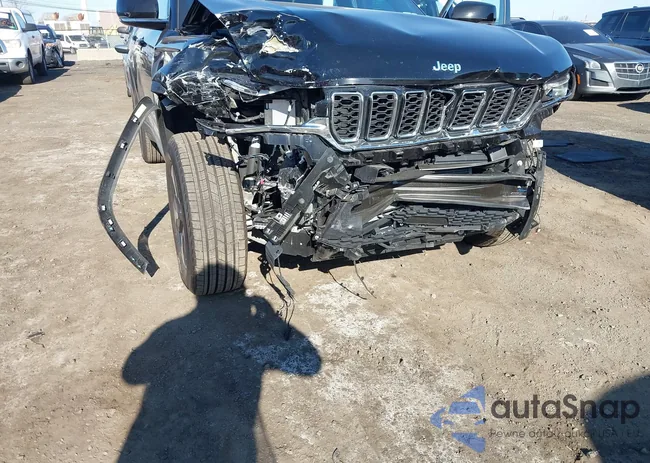 1C4RJYB64RC105933: 41761043