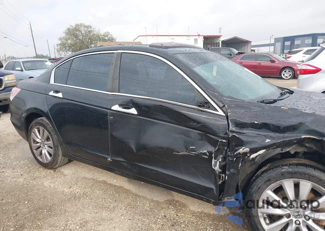 1HGCP3F87CA030166: 41761200