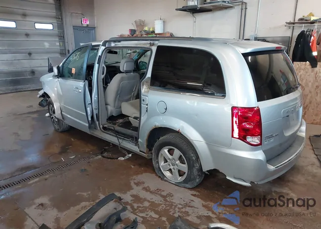 2D4RN5DG6BR741374: 41762675