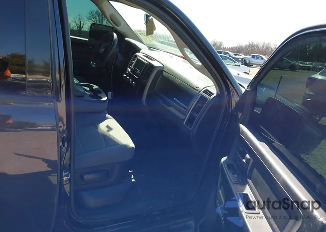 1C6RR7FT6KS531421: 41762259