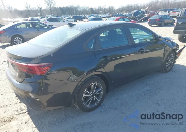 3KPF24AD2NE449482: 41763911