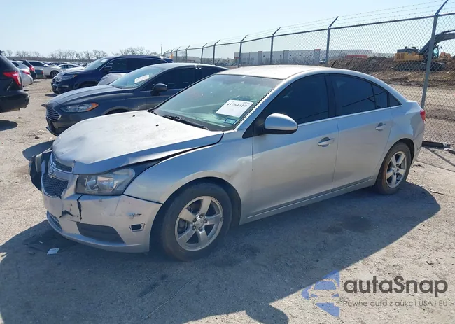 1G1PC5SBXD7176075: 41764417