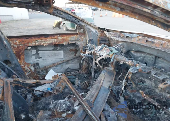 KMHEC4A48FA132413: 41765781